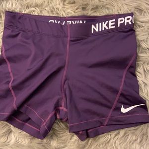women’s nike pros